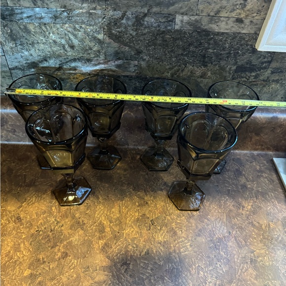 Fostoria Virginia Gray 6” tall footed goblets, lot of 6 in new condition - Picture 3 of 7